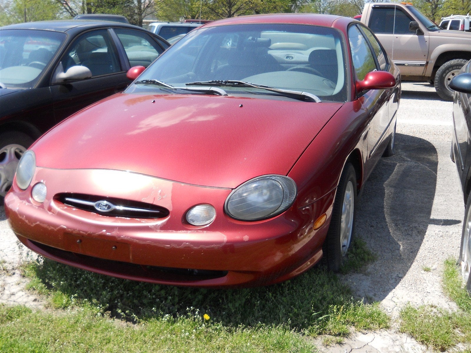 1999 Ford Taurus SE
