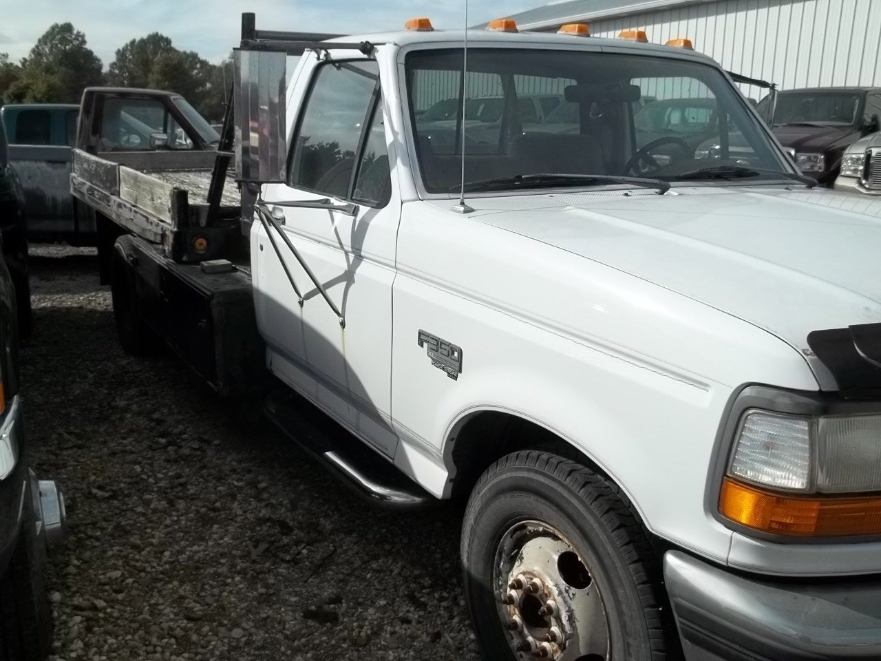 1997 Ford F-350 Chassis Cab Base