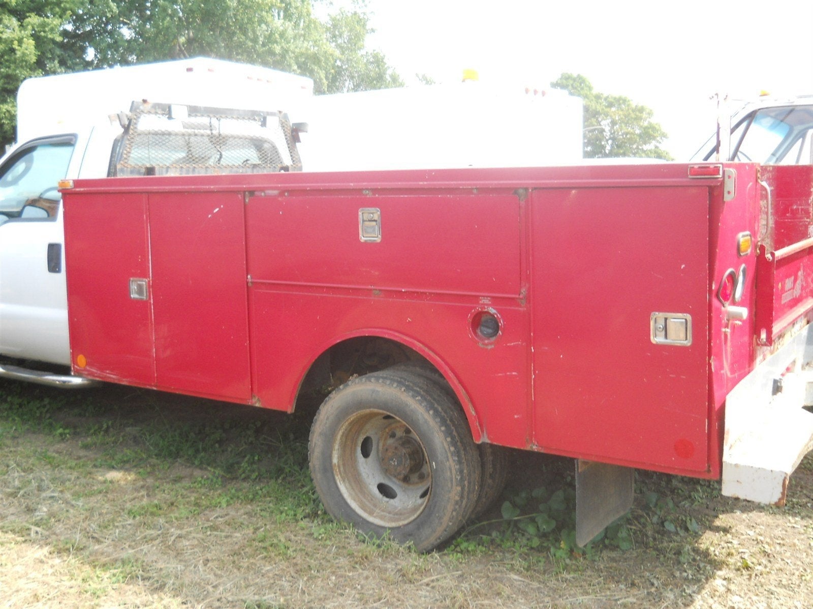 2004 Ford Super Duty F-450 DRW XL
