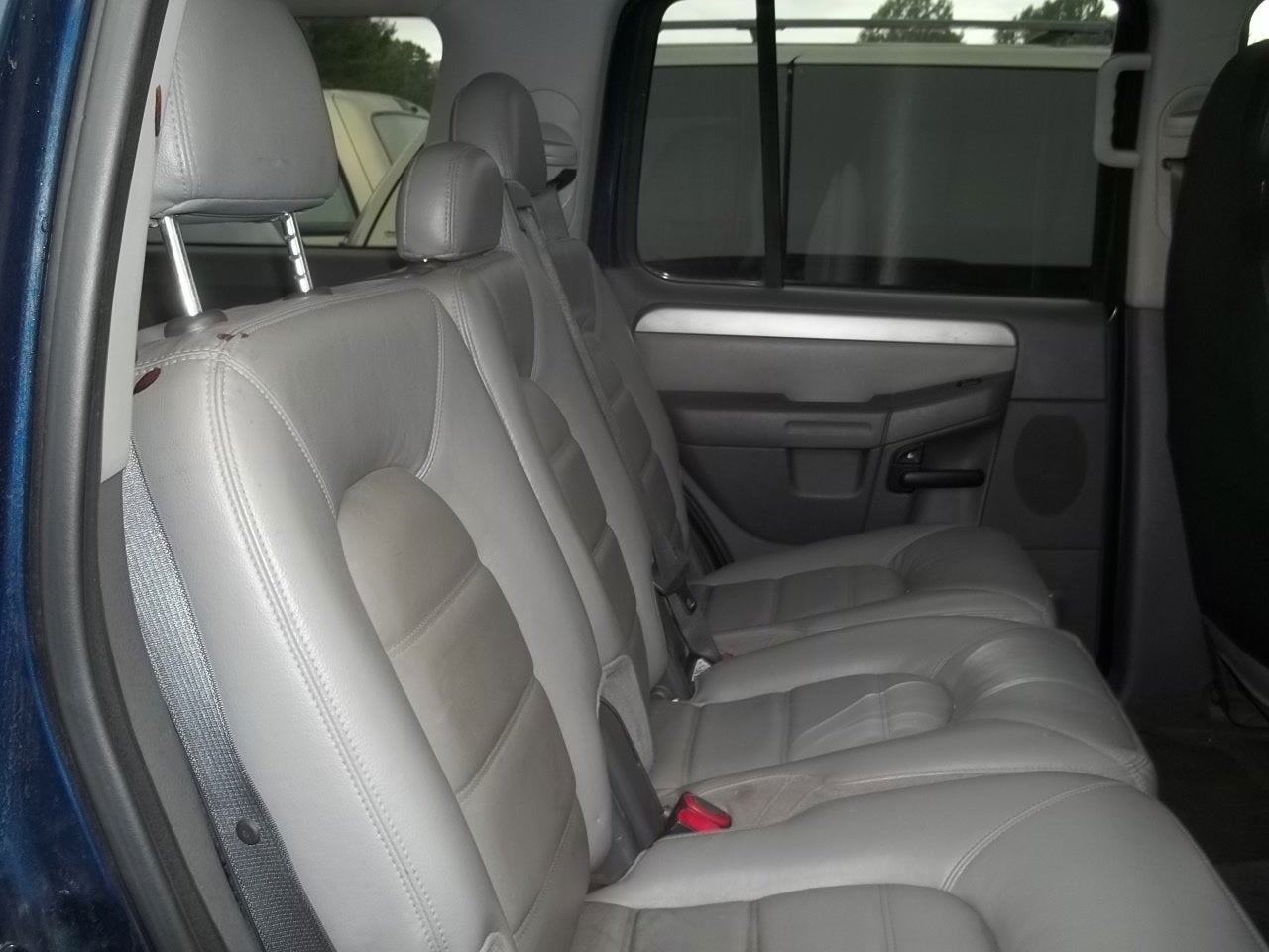 2005 Ford Explorer XLT