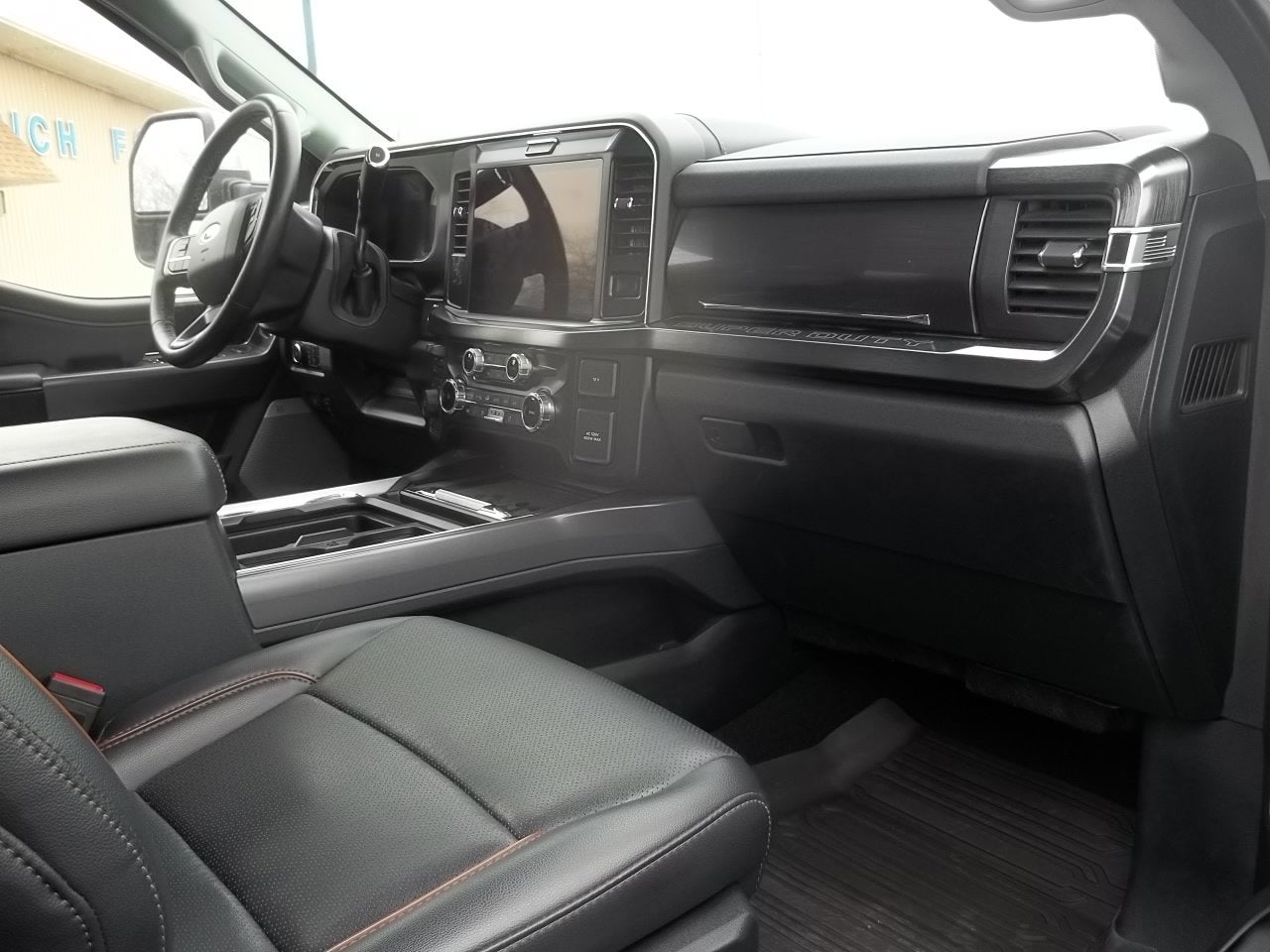 2025 Ford Super Duty F-350 SRW LARIAT