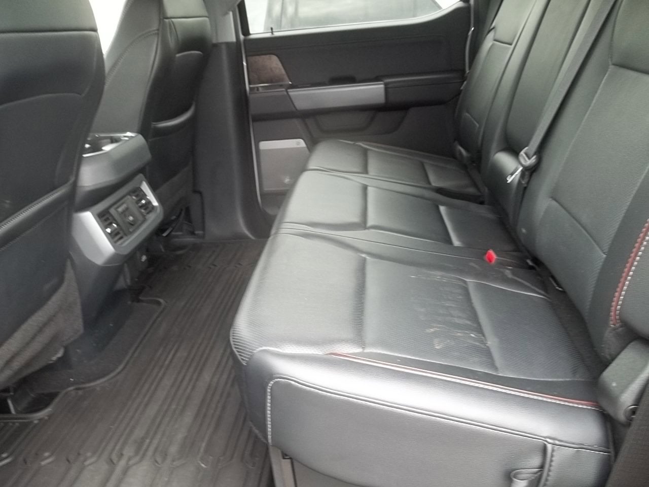 2024 Ford Super Duty F-350 SRW LARIAT