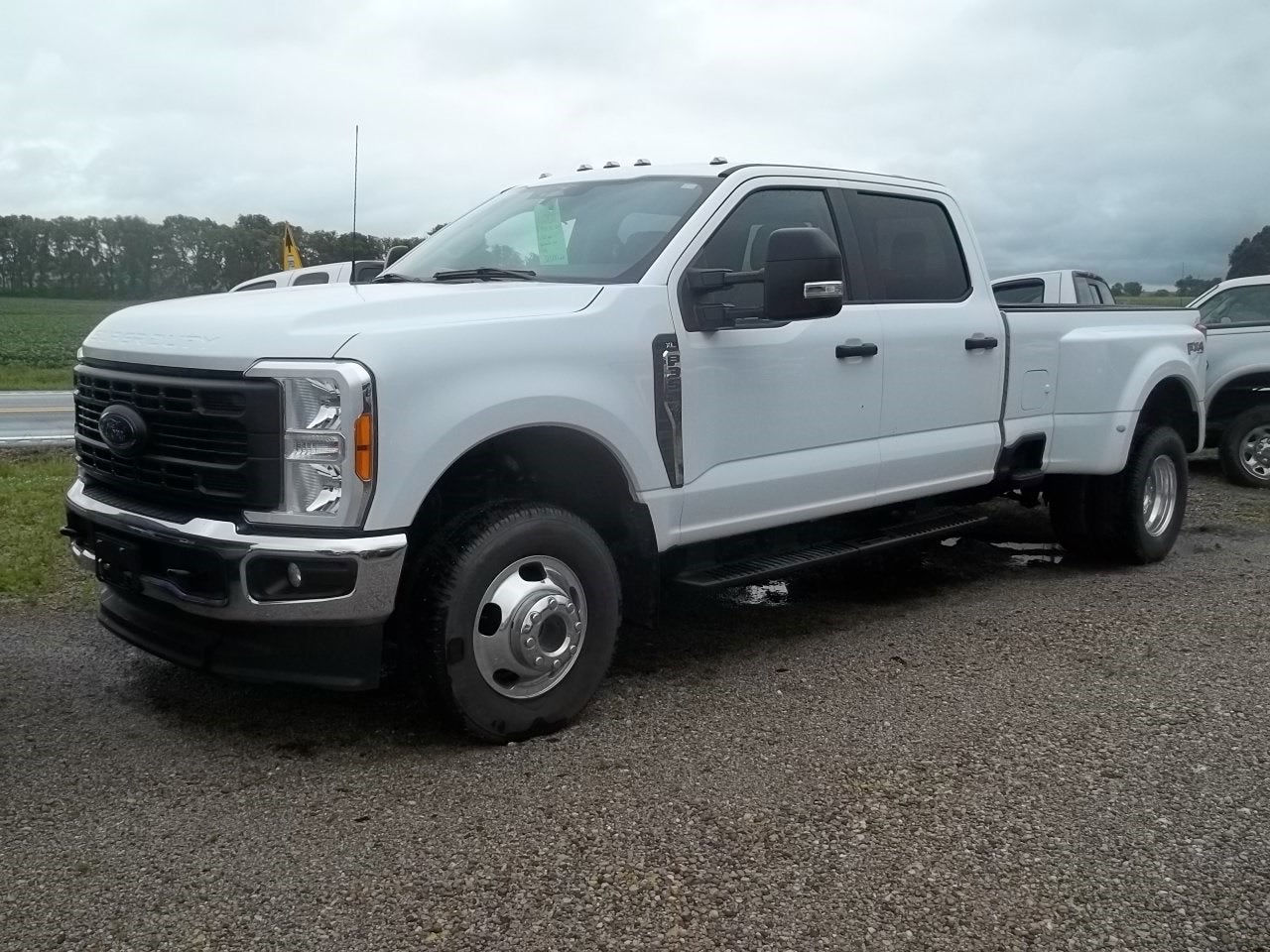 2023 Ford Super Duty F-350 DRW XL
