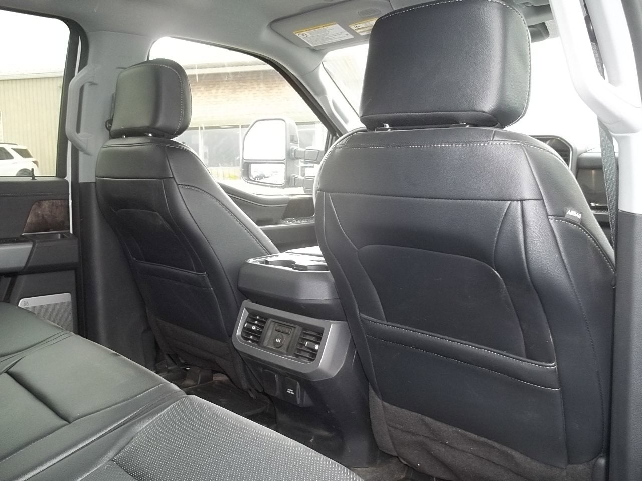 2024 Ford Super Duty F-350 DRW LARIAT