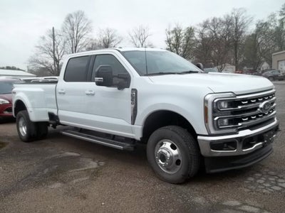 2024 Ford Super Duty F-350 DRW LARIAT