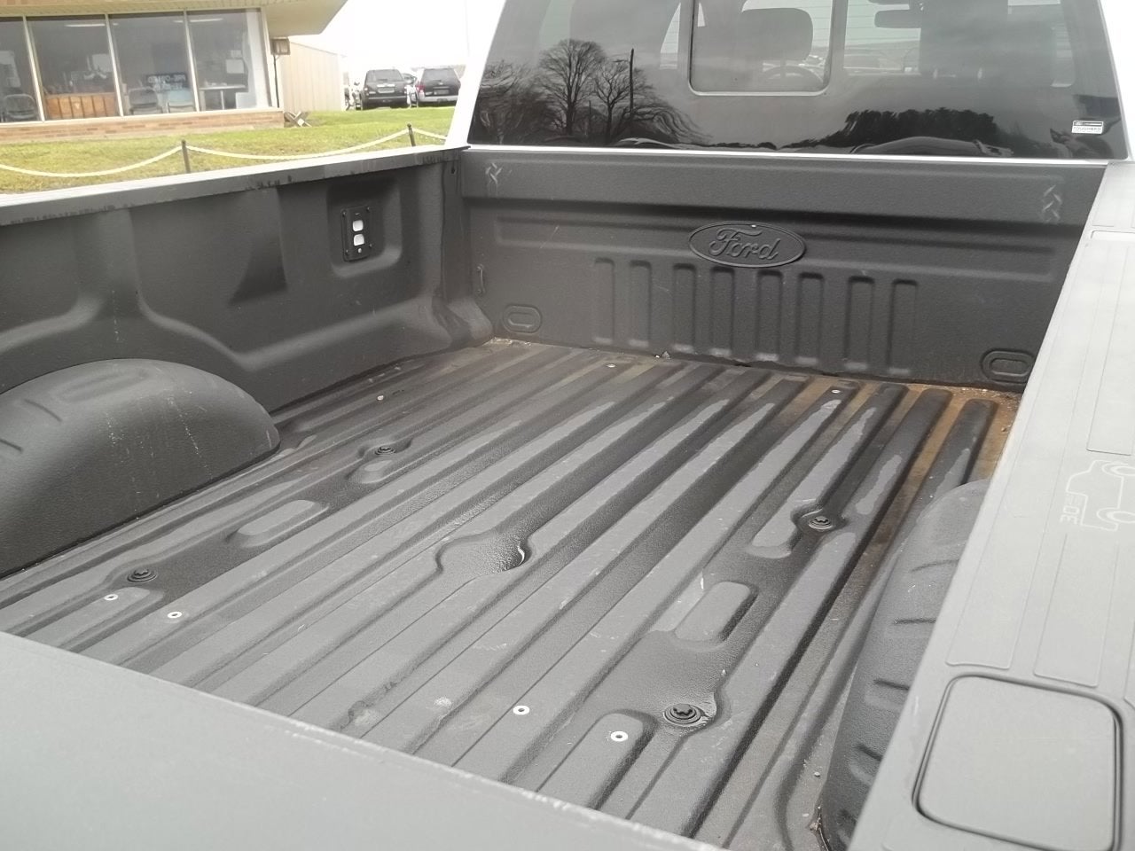 2024 Ford Super Duty F-350 DRW LARIAT