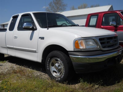 2003 Ford F-150 XLT
