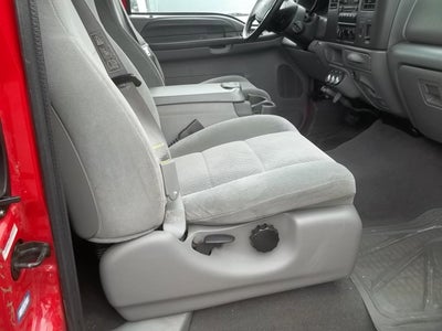 2004 Ford Super Duty F-350 DRW XLT