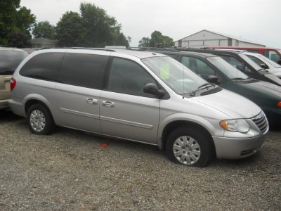 2006 Chrysler Town & Country LWB LX