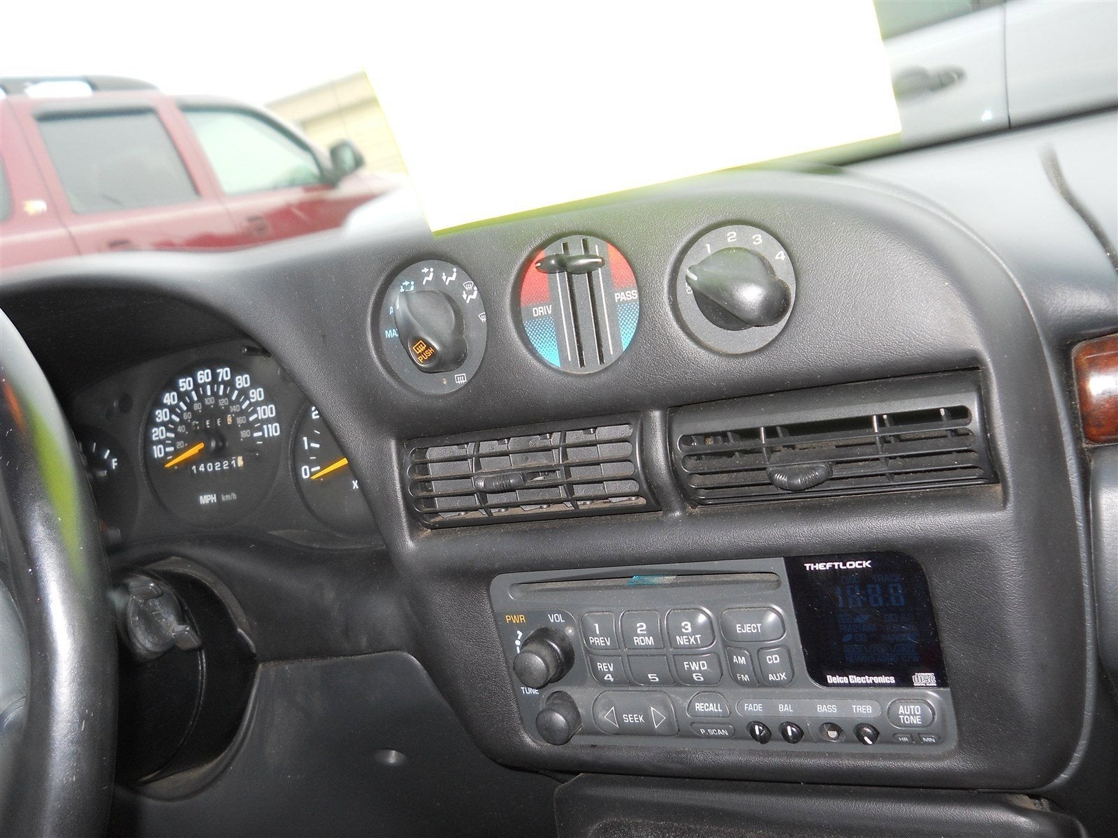 1999 Chevrolet Monte Carlo LS