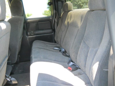 2004 Chevrolet Silverado 1500 LS