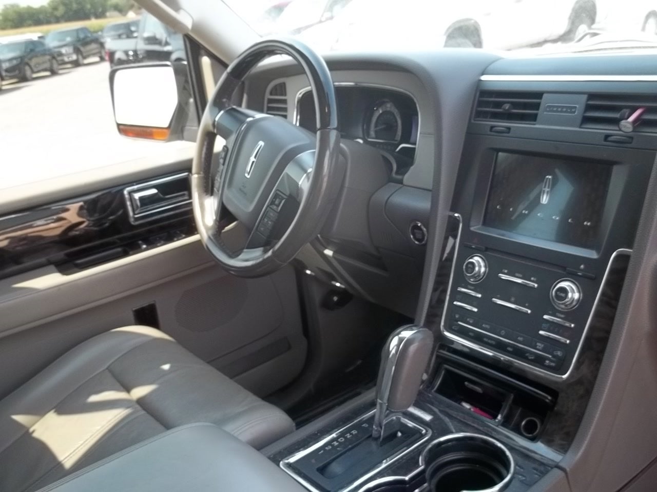 2017 Lincoln Navigator Select